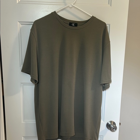 Calvin Klein Green Short Sleeve Tee Casual Comfort - Picture 1 of 1